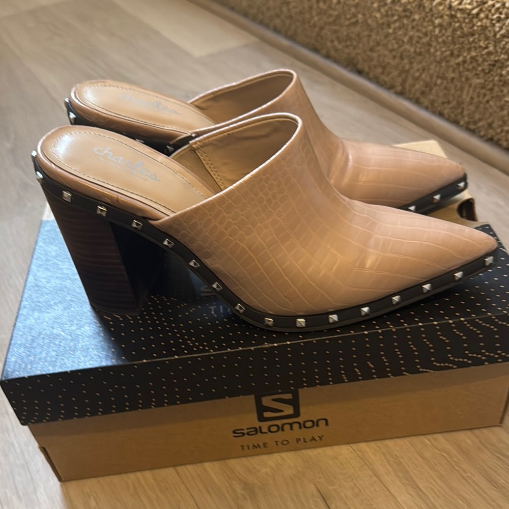Nude Studded Women's Mules